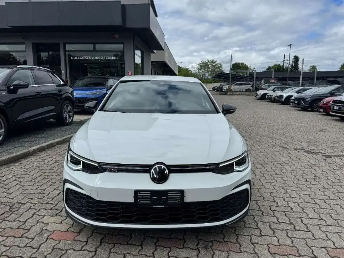 Usata VW Golf VIII GTI 245 CV (180 kW) 2024 Bianco Berlina