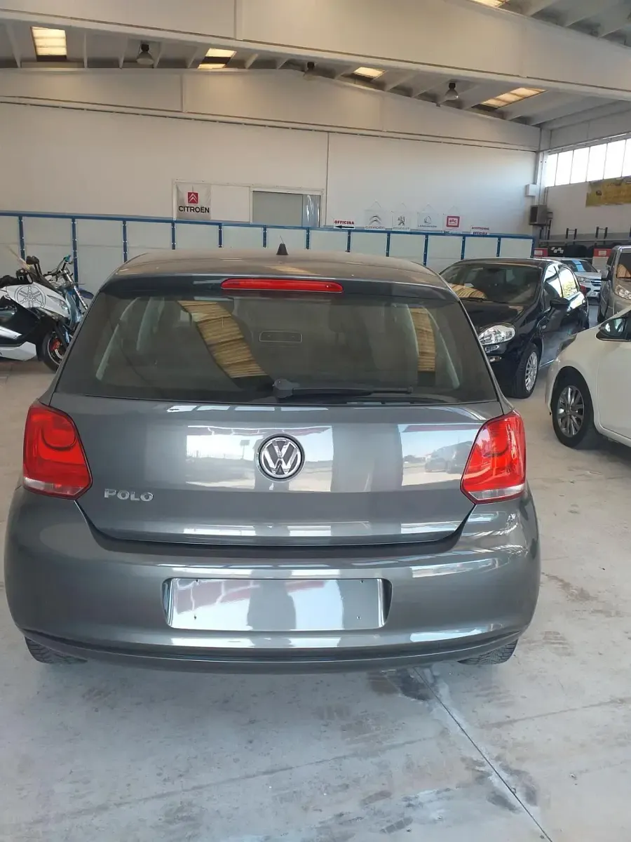 Usata VW Polo Comfortline 70 CV (51 kW) 2010 Grigio Berlina