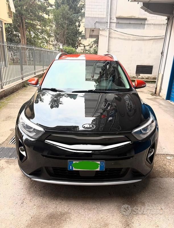 Usata Kia Stonic 110 CV (80 kW) 2017 Nero SUV