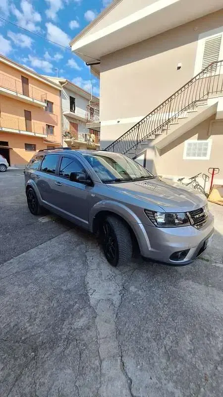 Usata Fiat Freemont Black Code 170 CV (125 kW) 2015 Argento SUV