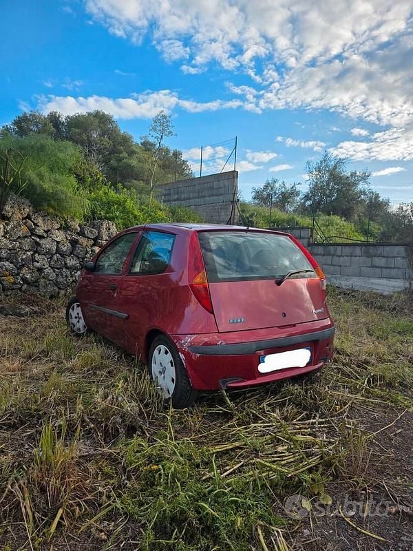Usata Fiat Punto 2001 Utilitaria
