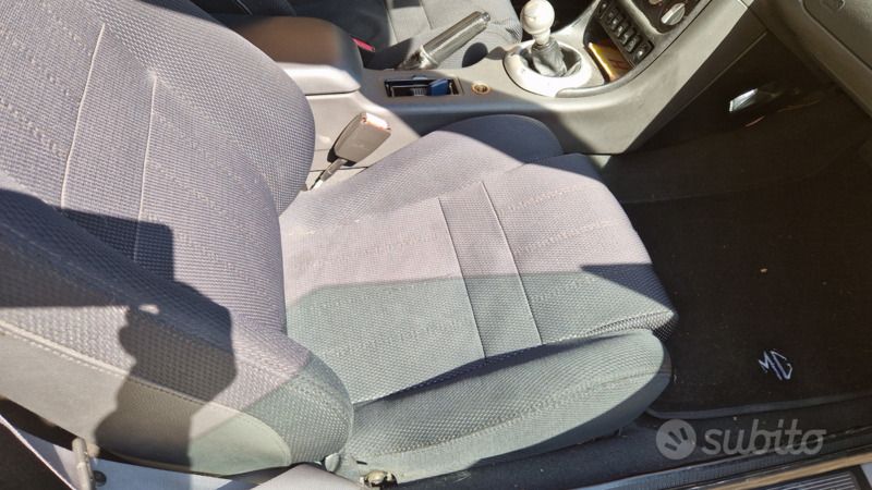 Usata MG 1600 116 CV (85 kW) 2006 Grigio Cabrio