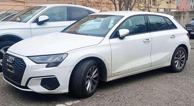 Usata 2020 Audi A3 Sportback Due volumi | 20.000 € (Ottimo prezzo) - Immagine 1/4