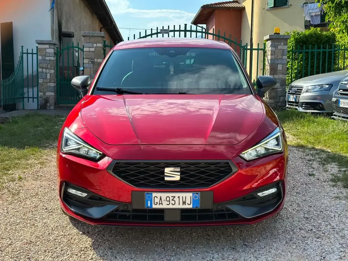 Usata Seat Leon FR 150 CV (110 kW) 2020 Rosso Berlina