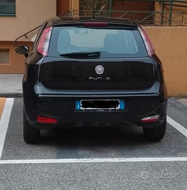 Usata Fiat Punto Evo 69 CV (50 kW) 2010 Nero Utilitaria