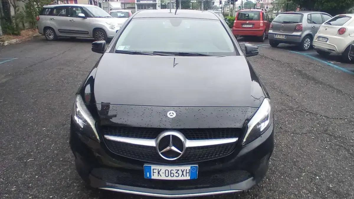 Usata Mercedes A200 Executive 136 CV (100 kW) 2017 Nero Utilitaria