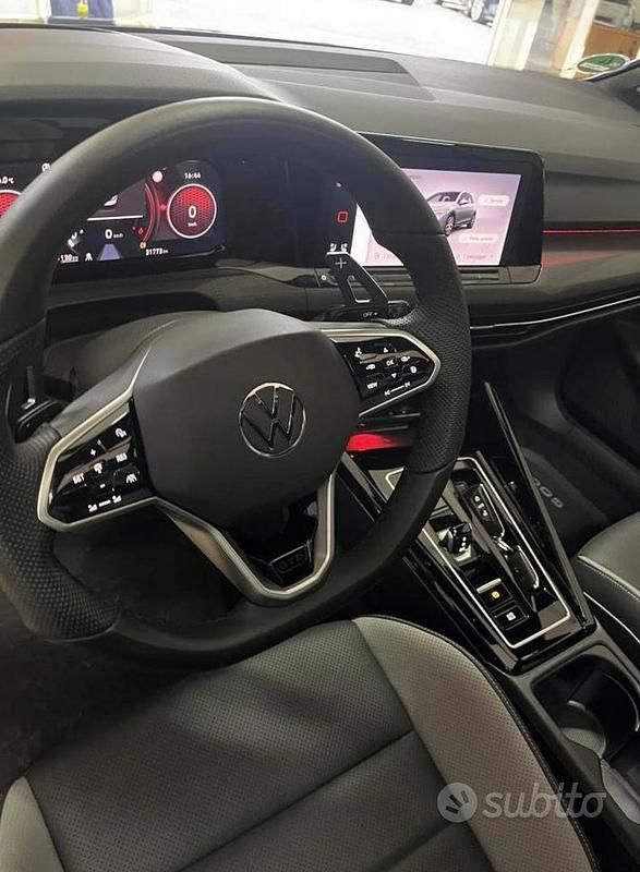Usata VW Golf VIII GTD 200 CV (147 kW) 2023 Grigio Berlina
