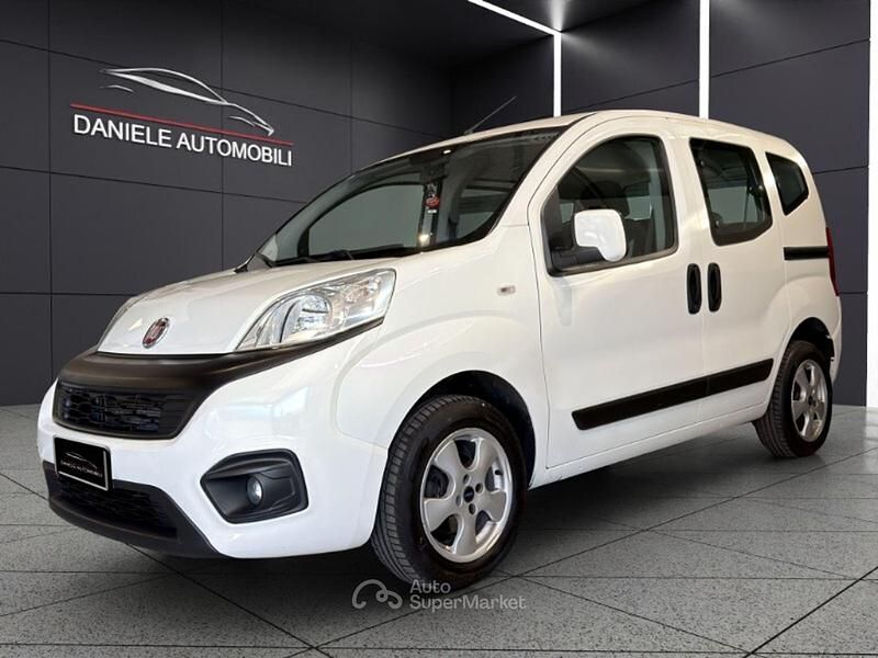 Usata Fiat Qubo Lounge 80 CV (58 kW) 2019 Bianco Monovolume