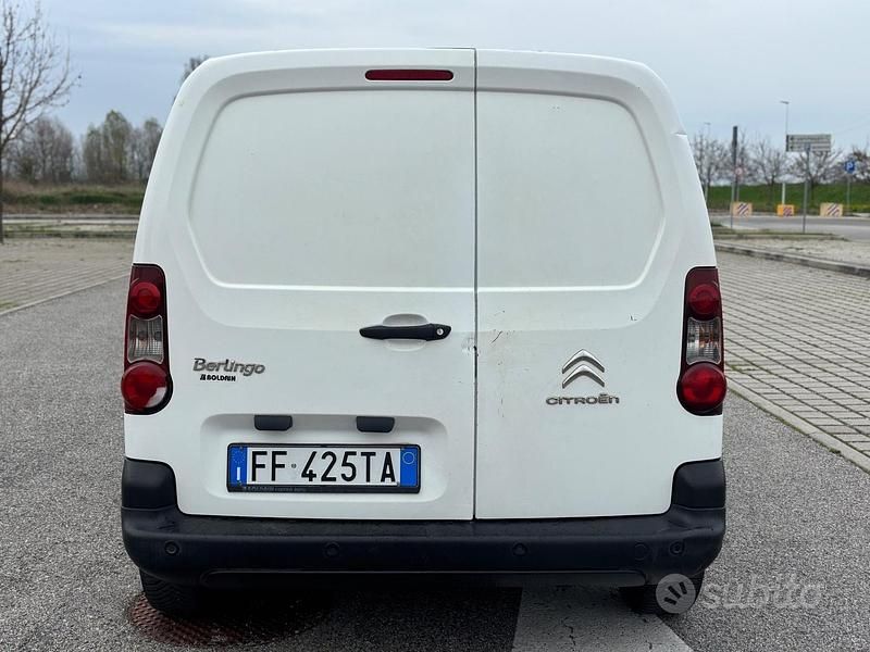 Usata Citroën Berlingo 99 CV (72 kW) 2016 Bianco Monovolume