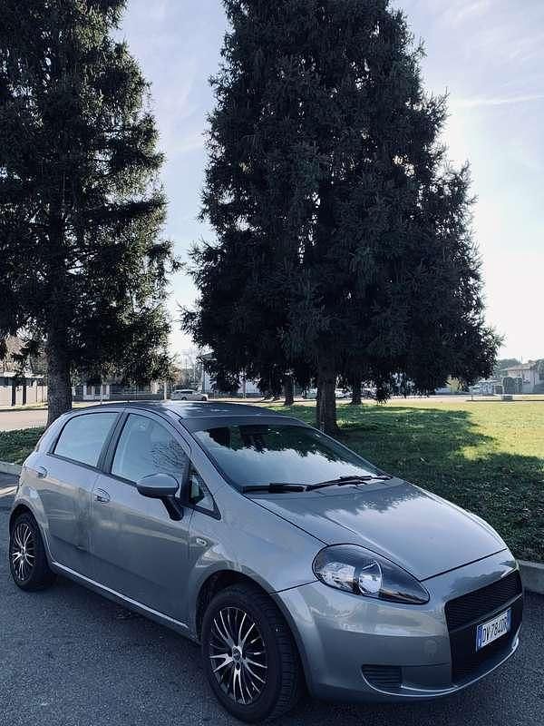Usata Fiat Grande Punto Active 75 CV (55 kW) 2008 Utilitaria