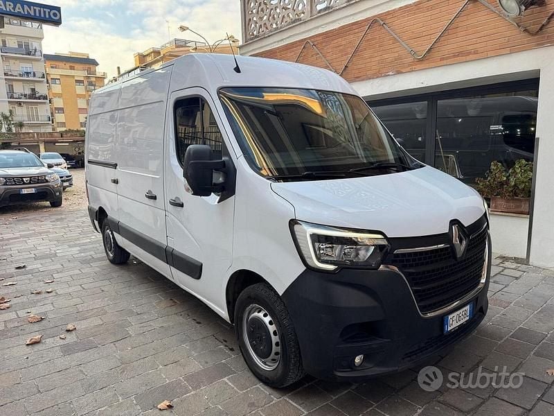 Usata Renault Master 136 CV (100 kW) 2021 Bianco Monovolume