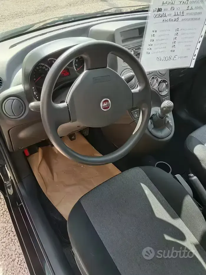Usata Fiat Panda Dynamic 69 CV (50 kW) 2011 Nero Utilitaria