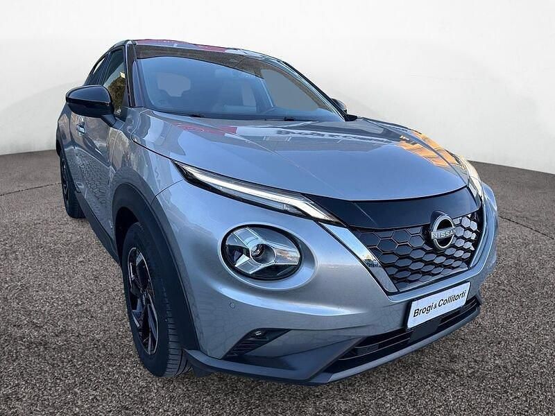 Argento Usata 2023 Nissan Juke N-Connecta SUV | 20.900 € (Buon prezzo) - Immagine 1/4