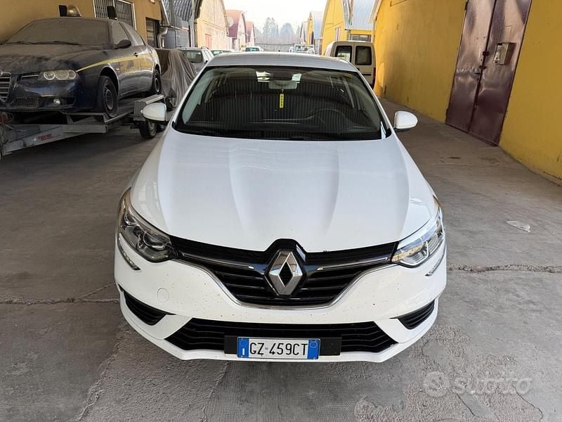 Usata Renault Mégane GrandTour Business 95 CV (69 kW) 2019 Bianco Station wagon