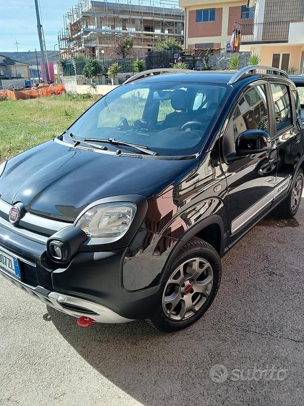 Usata Fiat Panda Cross Cross 85 CV (62 kW) 2019 Blu Utilitaria