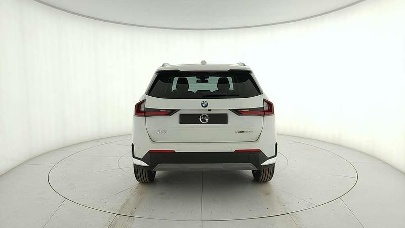 Nuova BMW X1 150 CV (110 kW) 2026 Alpin white pastello SUV