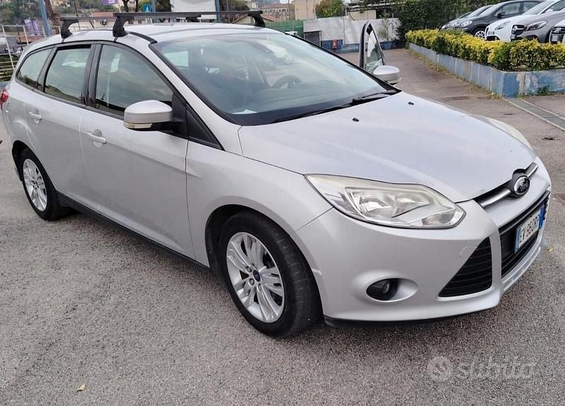 Usata Ford Focus Business Edition 115 CV (84 kW) 2014 Grigio Station wagon