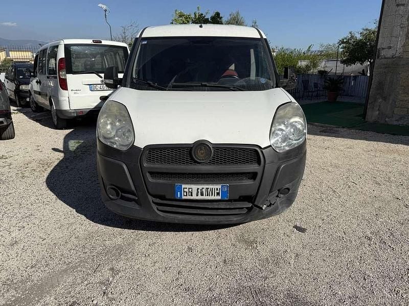 Usata Fiat Doblò 105 CV (77 kW) 2013 Monovolume