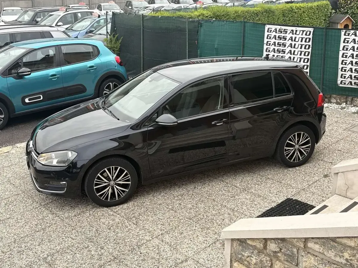 Usata VW Golf VII Allstar 110 CV (80 kW) 2016 Nero Berlina