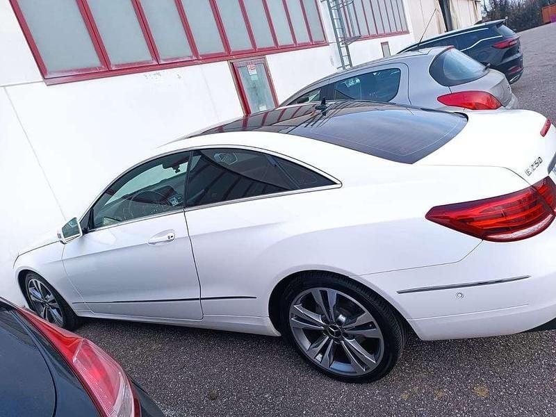 Usata Mercedes E250 204 CV (150 kW) 2013 Bianco Coupé