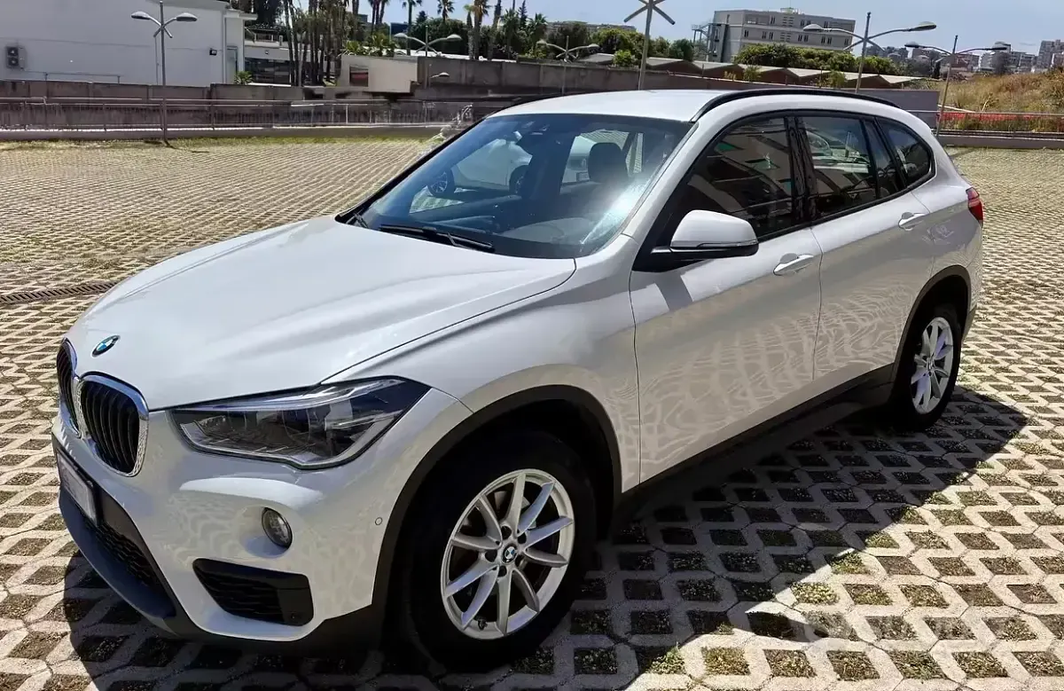 Usata BMW X1 Advantage 150 CV (110 kW) 2019 Bianco SUV