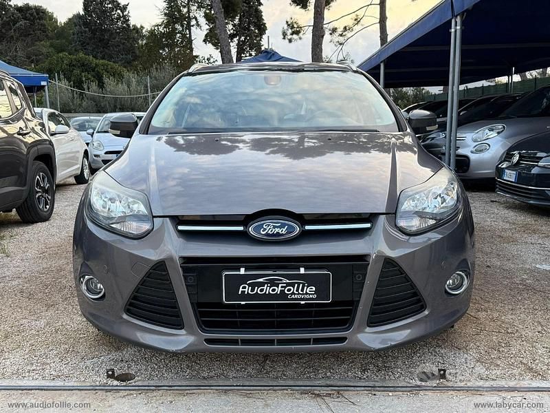 Usata Ford Focus Titanium 116 CV (85 kW) 2014 Grigio chiaro Station wagon