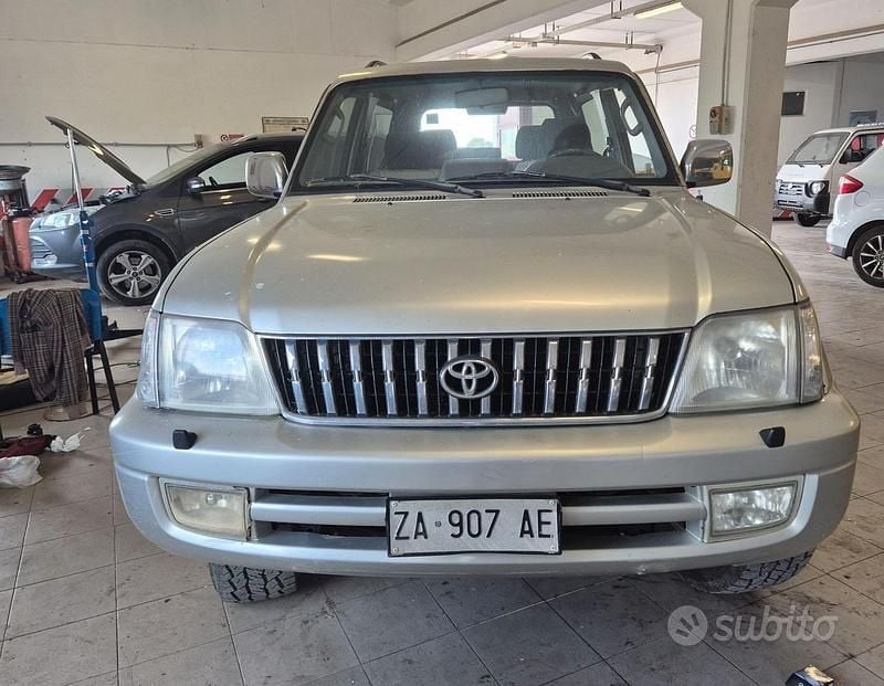 Usata Toyota Land Cruiser 125 CV (91 kW) 2000 Grigio SUV