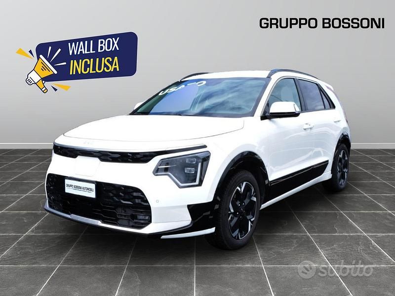 Usata 2022 Kia e-Niro Premium SUV | 24.250 € (Buon prezzo) - Immagine 1/4