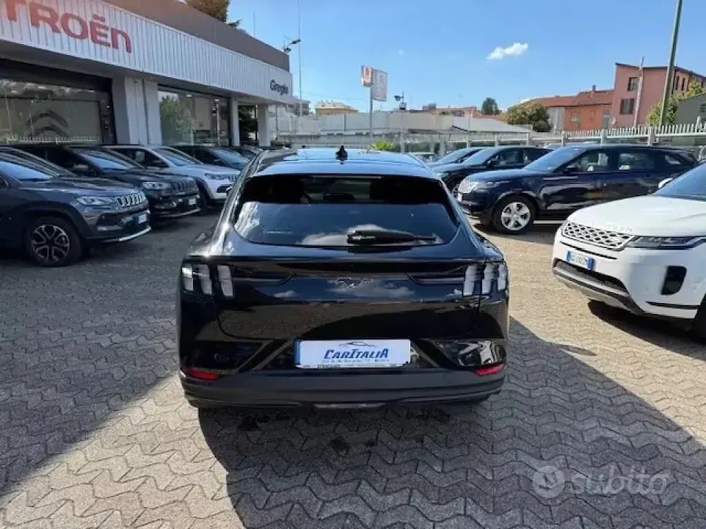 Usata Ford Mustang Mach-E Standard Range 100 kW (136 CV) 2023 Nero SUV