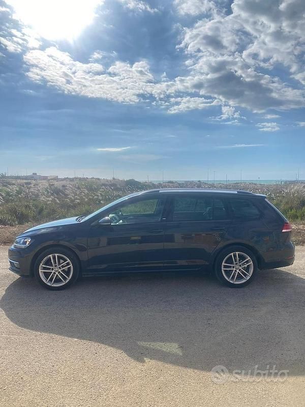 Usata 2018 VW Golf VII Station wagon | 12.300 € (Buon prezzo) - Immagine 1/4