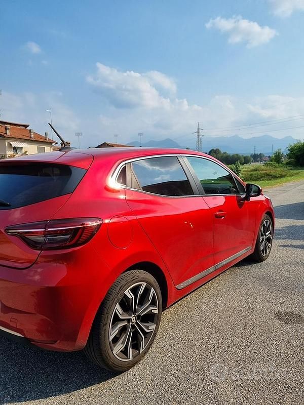 Usata Renault Clio V 2021 Rosso Berlina