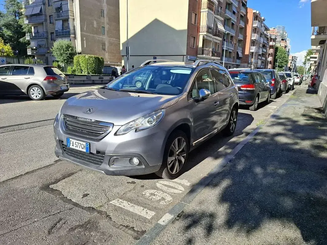 Gebraucht Peugeot 2008 Allure 114 PS (83 kW) 2014 SUV