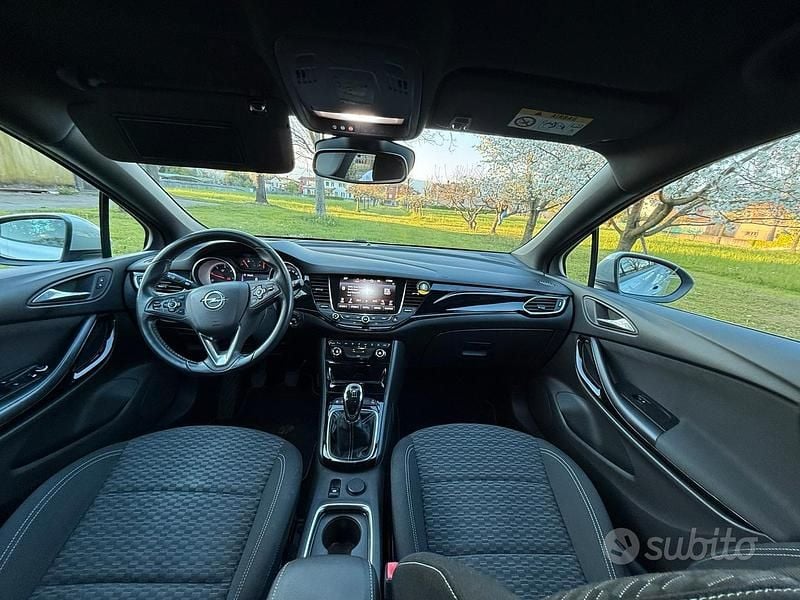 Usata Opel Astra Dynamic 160 CV (117 kW) 2017 Grigio Berlina