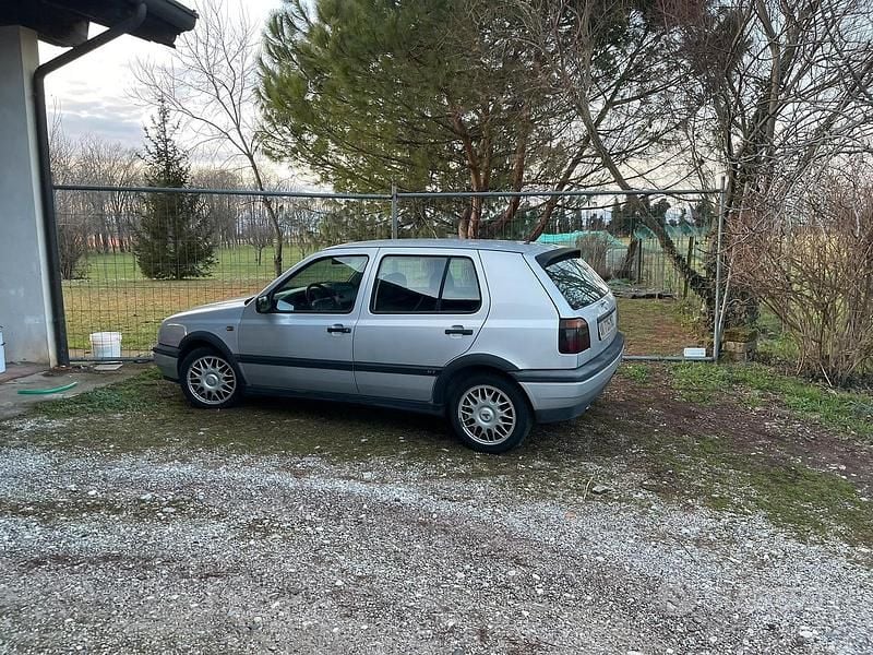 Usata VW Golf III GT 1996 Grigio Berlina