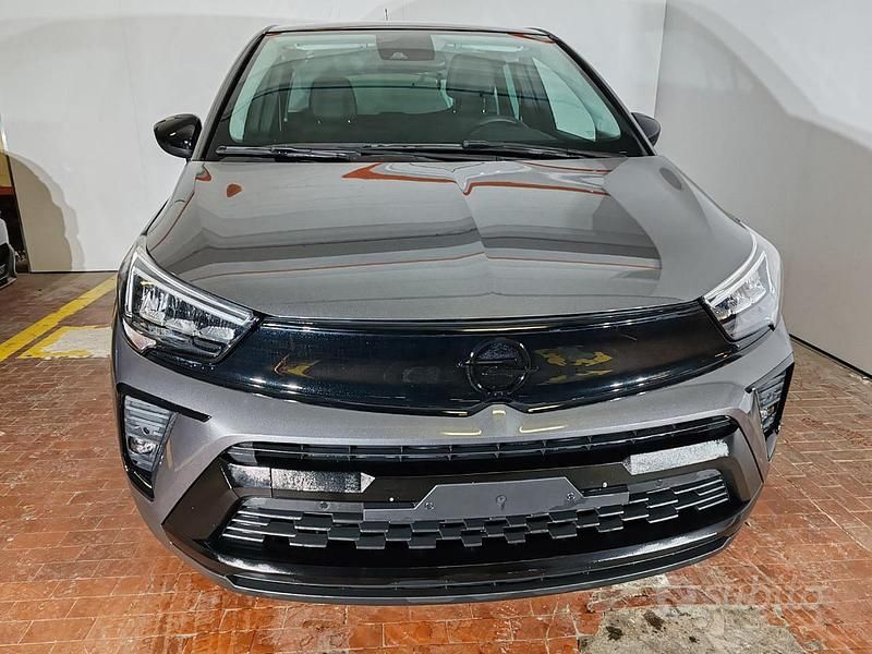 Usata Opel Crossland X GS Line 110 CV (80 kW) 2023 Grigio SUV