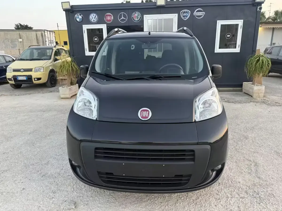 Usata Fiat Qubo Trekking 75 CV (55 kW) 2014 Nero Monovolume
