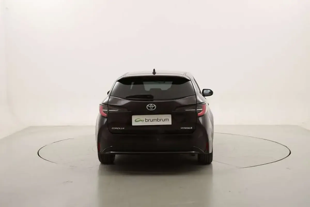 Usata Toyota Corolla Business Edition 122 CV (89 kW) 2019 Marrone Station wagon
