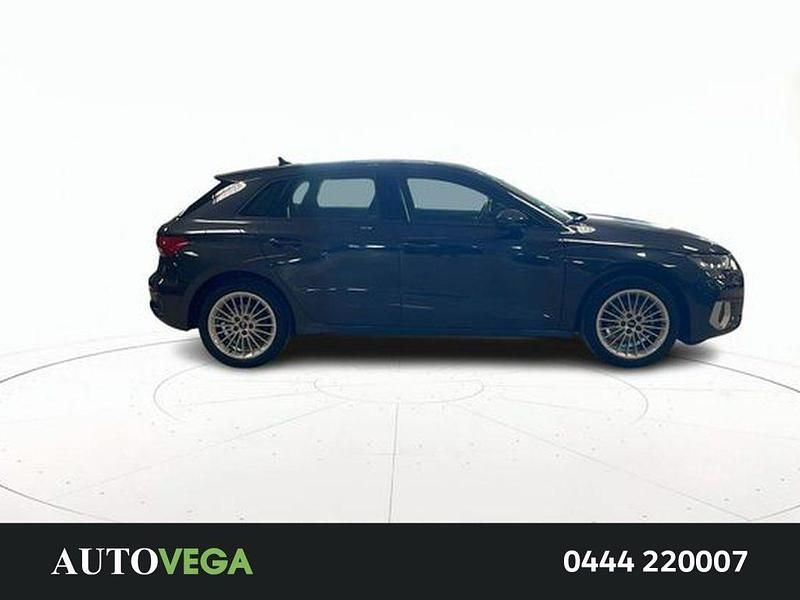 Usata Audi A3 Sportback e-tron Advanced 150 CV (110 kW) 2022 Grigio / pastello Utilitaria