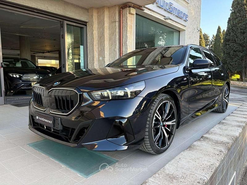 Usata BMW 520 M Sport 197 CV (144 kW) 2025 Nero Station wagon