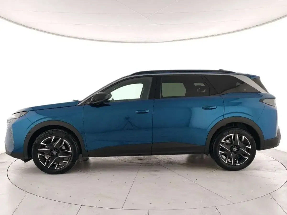 Usata Peugeot 5008 Allure 136 CV (100 kW) 2025 Bianco SUV