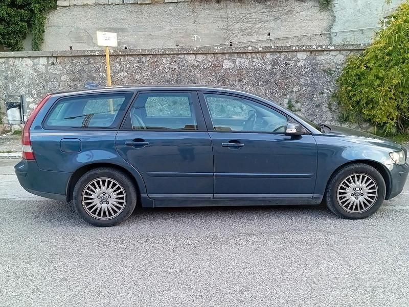 Usata Volvo V50 136 CV (100 kW) 2007 Blu Station wagon