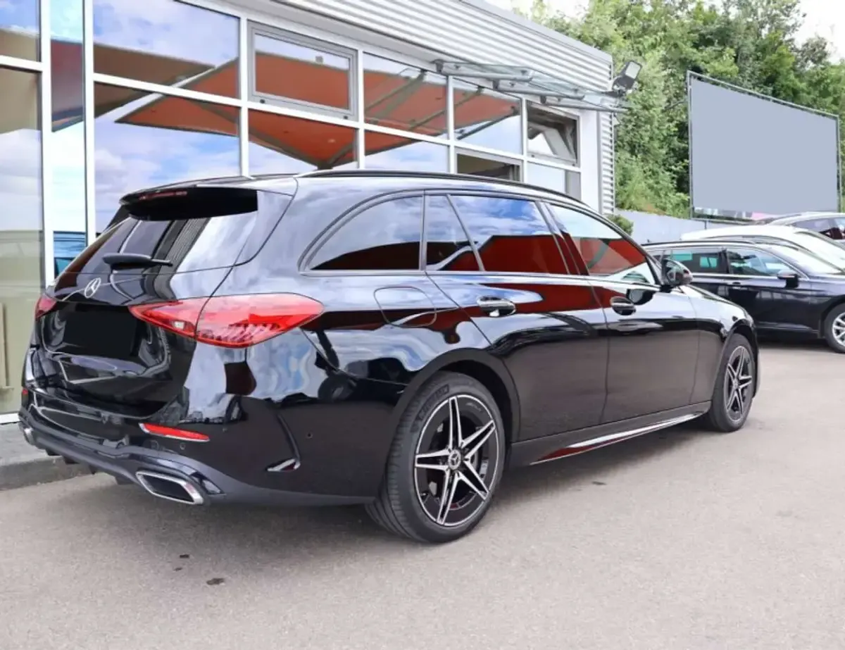 Usata Mercedes C300 Advanced 313 CV (230 kW) 2024 Nero SUV