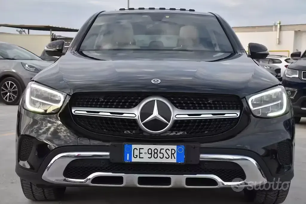 Usata Mercedes GLC200 197 CV (144 kW) 2021 Nero SUV