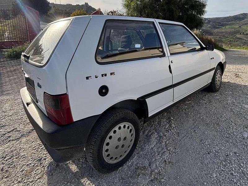 Bianco Usata 1993 Fiat Uno Due volumi | 1200 € - Immagine 1/4