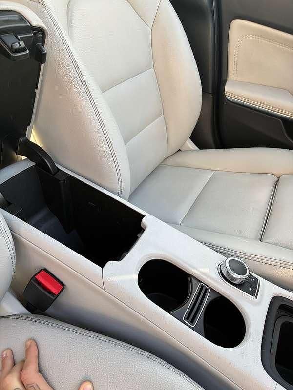 Usata Mercedes A180 Business 109 CV (80 kW) 2015 Nero Berlina