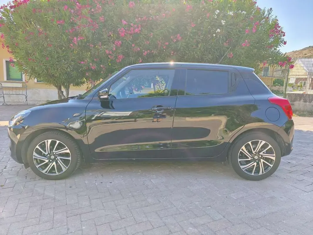 Usata Suzuki Swift 83 CV (61 kW) 2021 Nero Utilitaria