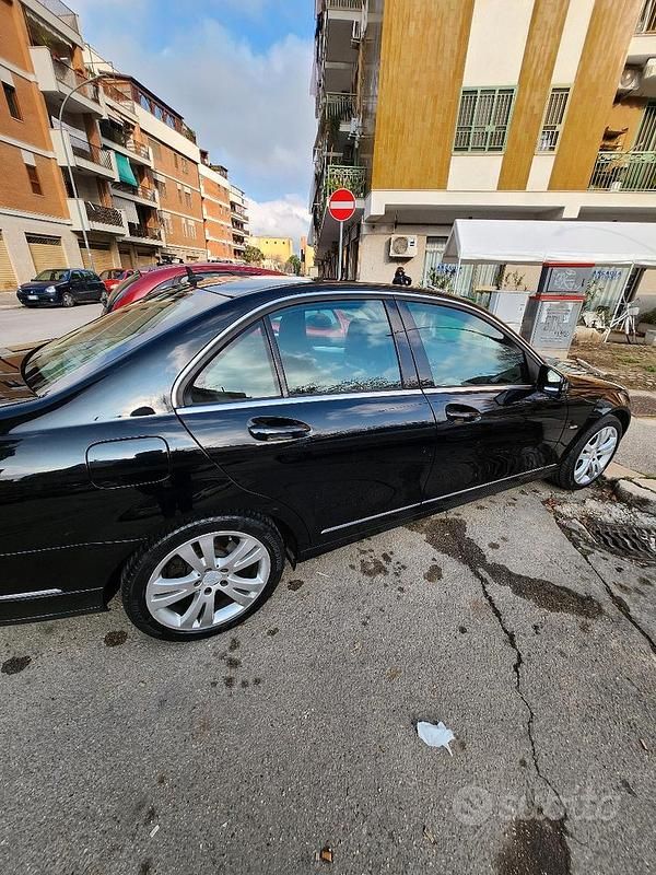 Usata Mercedes C200 Avantgarde 136 CV (100 kW) 2008 Nero Berlina