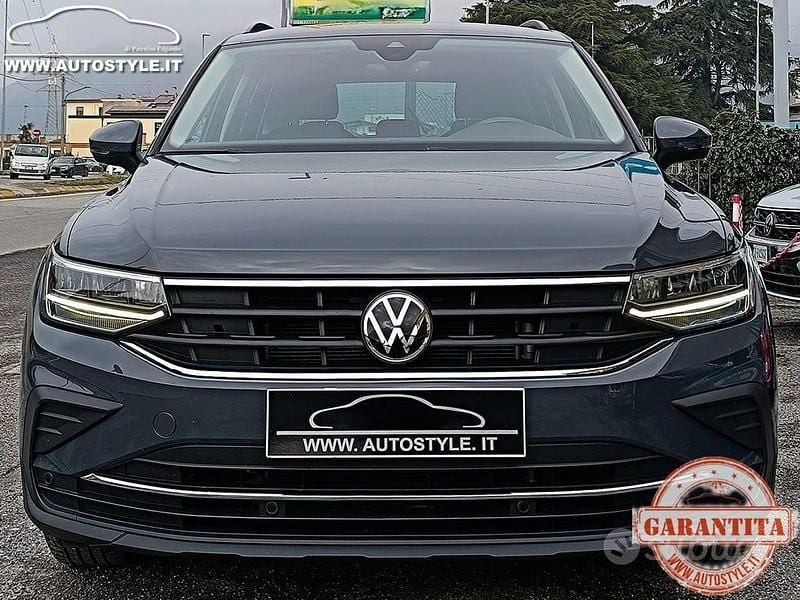 Usata VW Tiguan Life 150 CV (110 kW) 2023 Grigio SUV