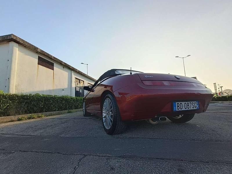 Usata Alfa Romeo Spider 155 CV (114 kW) 1999 Cabrio