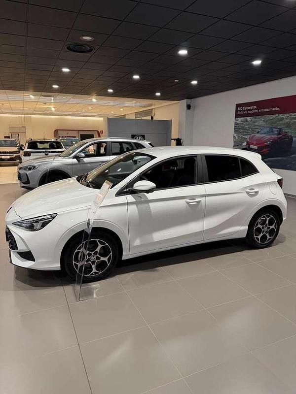 Nuova MG MG3 Luxury 194 CV (142 kW) 2026 Bianco Utilitaria